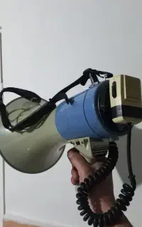 بلندگو دستی در حد نو