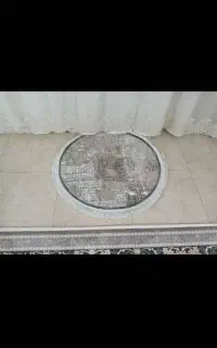فرش گرد1ونیم متری2عدد