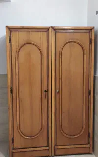 کمد لباس چوبی