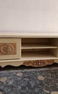 میز تلویزیون رنگ بژ