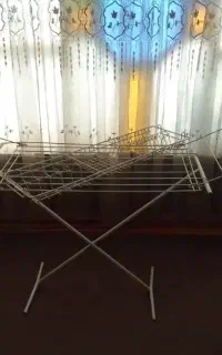 رخت آویزوآبچکان