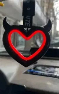 سوریکاوا ' قلب نورانی ' آویز خودرو