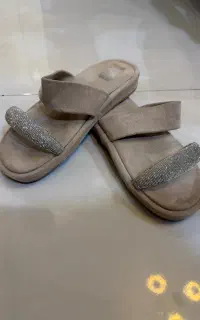 صندل کرم سایز ۴۰