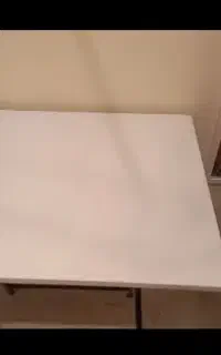 میز تحریر در حد نو