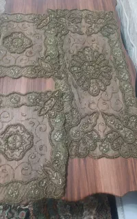 رو میزی جلو مبلی