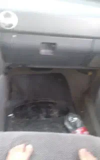 به یک خانم لوازم یدکی