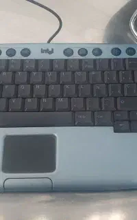 کامپیوتر Intel قدیمی