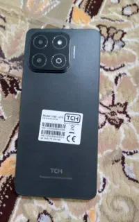 گوشی TCHاست نونو هستش دوهفته که بازش کردم