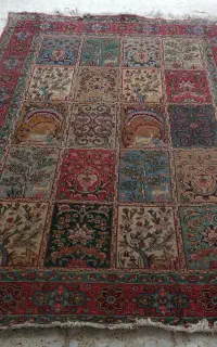 فرش دستبافت قدیمی
