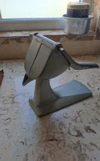 آبمیوه گیری دستی