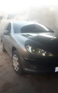 ۲۰۶مدل ۸۴دوررنگ خیلی تمیزخونگی