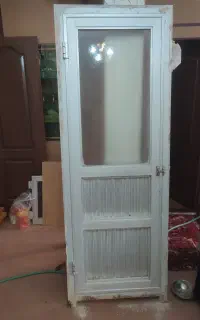 درب آلومینیومی قدیمی