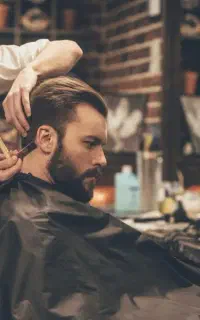 نیازمند آرایشگر
