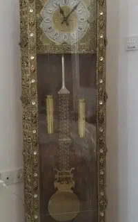 ساعت طرح برنز