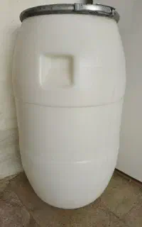 بشکه ۲۰۰ لیتری
