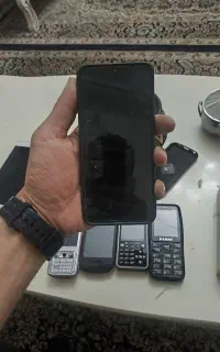 گوشی شکسته و خراب