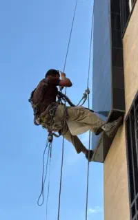 پیچ و رولپلاک سنگ نما بندباز ایزوله ایزوگام