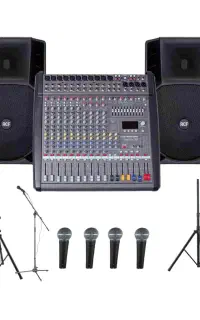 مداح ، مجری ، حماسه سرایی ، دعای کمیل ، قاری قرآن