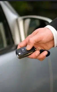قفل سازی اتومبیل