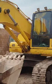 بیل مکانیکی کوماتسو