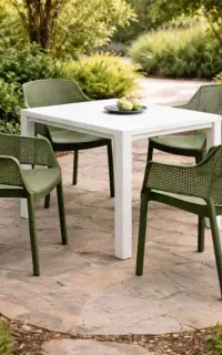 صندلی پلاستیکی مدل حسنا میز ناهارخوری