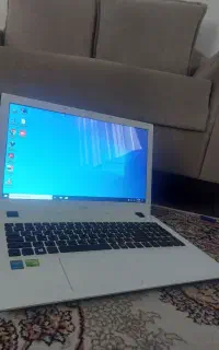 لپ تاب accer