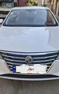 ام جی ۵
