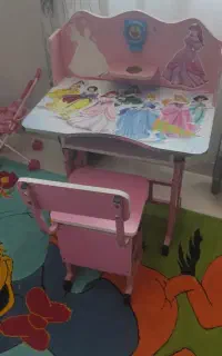 تخت خواب ومیزتحریر