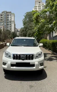 پرادو ۲ در مدل ۲۰۱۳ بیرنگ
