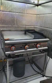 فروش تمام وسایل فست فودی بصورت تکی هم میدم