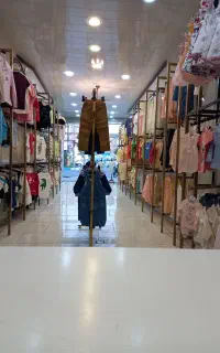 فروش لباس بچگانه حدودا ۲ تا ۱۲ سال