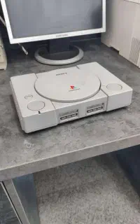 فروش دستگاه PS1 تمیز در حد