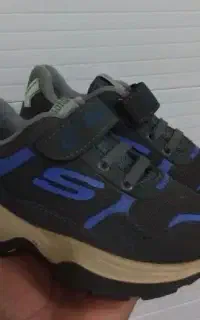 کفش بچگانه نو