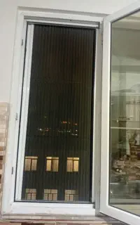 نصب، تعمیر، ساخت در و پنجره توری پیلیسه ای کشویی