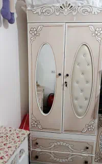 کمد آیینه دار