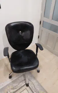 صندلی کامپیوتر چرمی