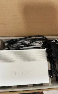 مودم TP-LINK ADSL2+ سالم با جعبه و لوازم کامل