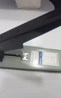 دستگاه منگنه بزرگ مارک کی دبلیو تریو