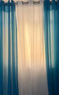 پرده پذیرایی حال و درب بالکن