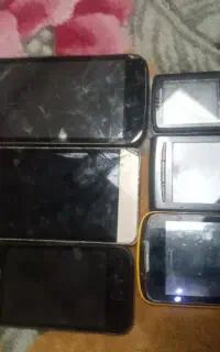 تعدادی گوشی دست دوم