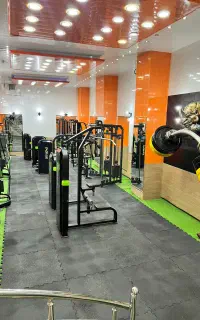 جاروکش باشگاه بدنسازی