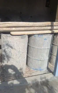 تخته و بشکه های بنایی