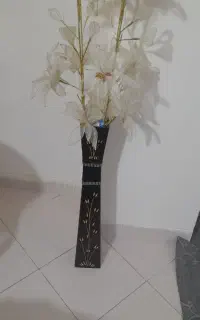 گل وگلدان چوبی شیک وزیبا وسالم