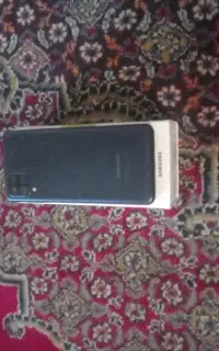 گوشی M12 سالم