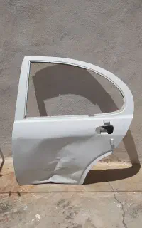 درب عقب ساینا s