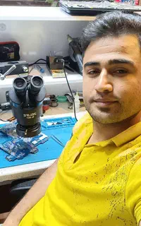 تعمیرات تخصصی لپتاپ و کامپیوتر قطعات اورجینال