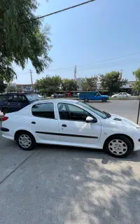 206sd v8 مدل 1390 سالم تمیز