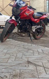 موتور باجاج 200