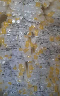 لیوان پلاستیکی ۵۰۰ عددی ۶۰۰ گرمی