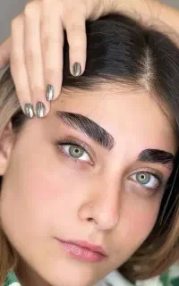 خدمات لیفت ولمینت مژه وابرو صدرصدگیاهی